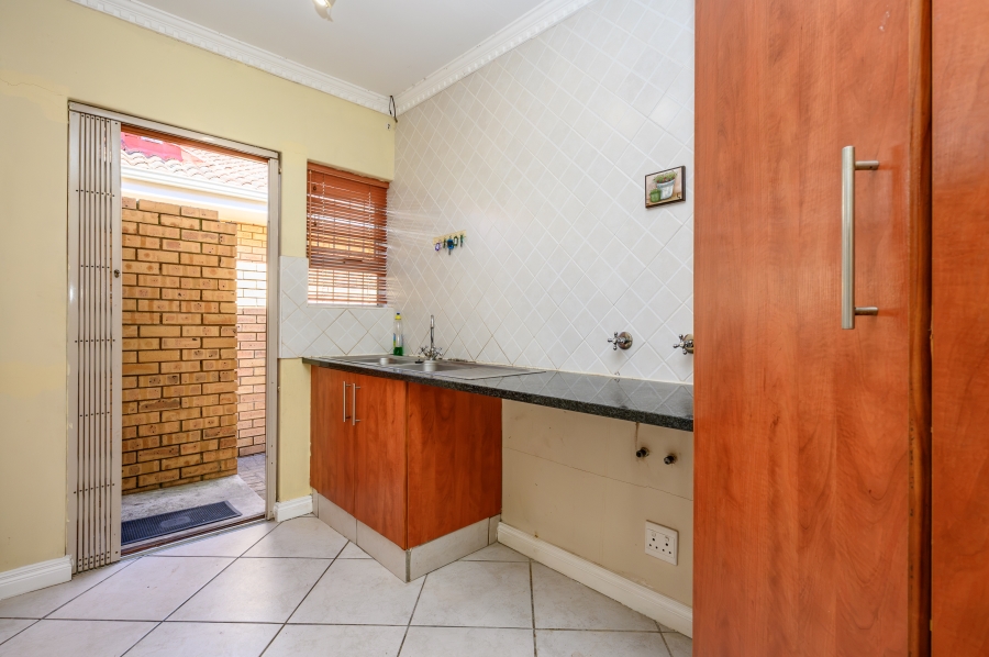 3 Bedroom Property for Sale in Summerstrand Eastern Cape